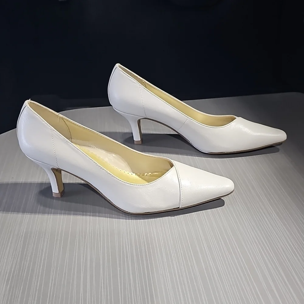 Bella Vita Shoes Heel Shoes Wow Leather‎ Pumps In Lt Gray Women's 6.5 EUC